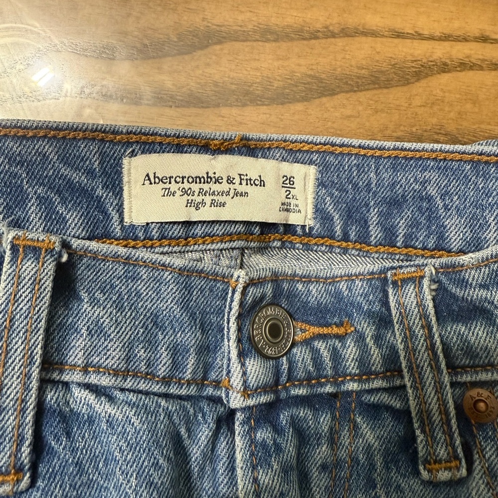 Abercrombie & Fitch Blue relaxed jeans size 26 - Picture 4 of 7